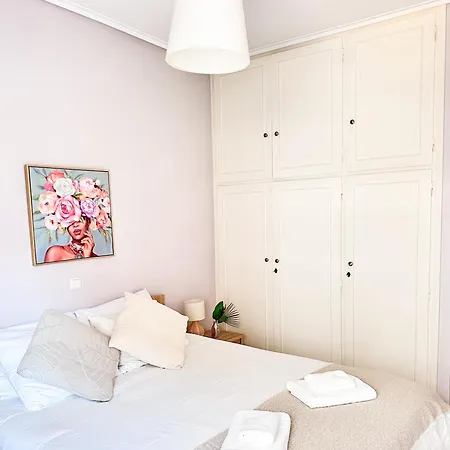 Apartment Sea The - Chic 2-bdr Escape With Spacious Living Athens