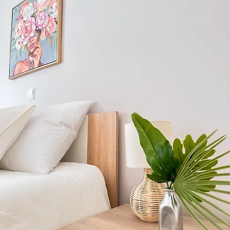 Apartment Sea The - Chic 2-bdr Escape With Spacious Living *