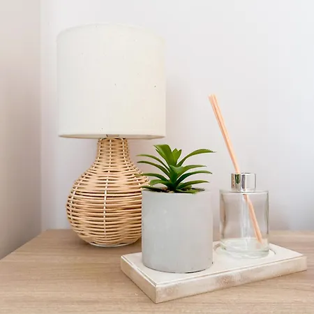 Sea The - Chic 2-bdr Escape With Spacious Living Διαμέρισμα Αθήνα