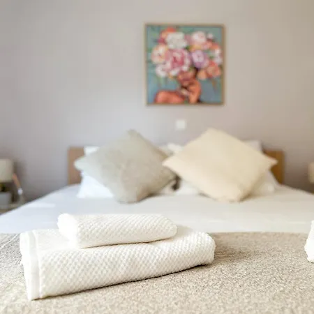 Apartment Sea The - Chic 2-bdr Escape With Spacious Living *